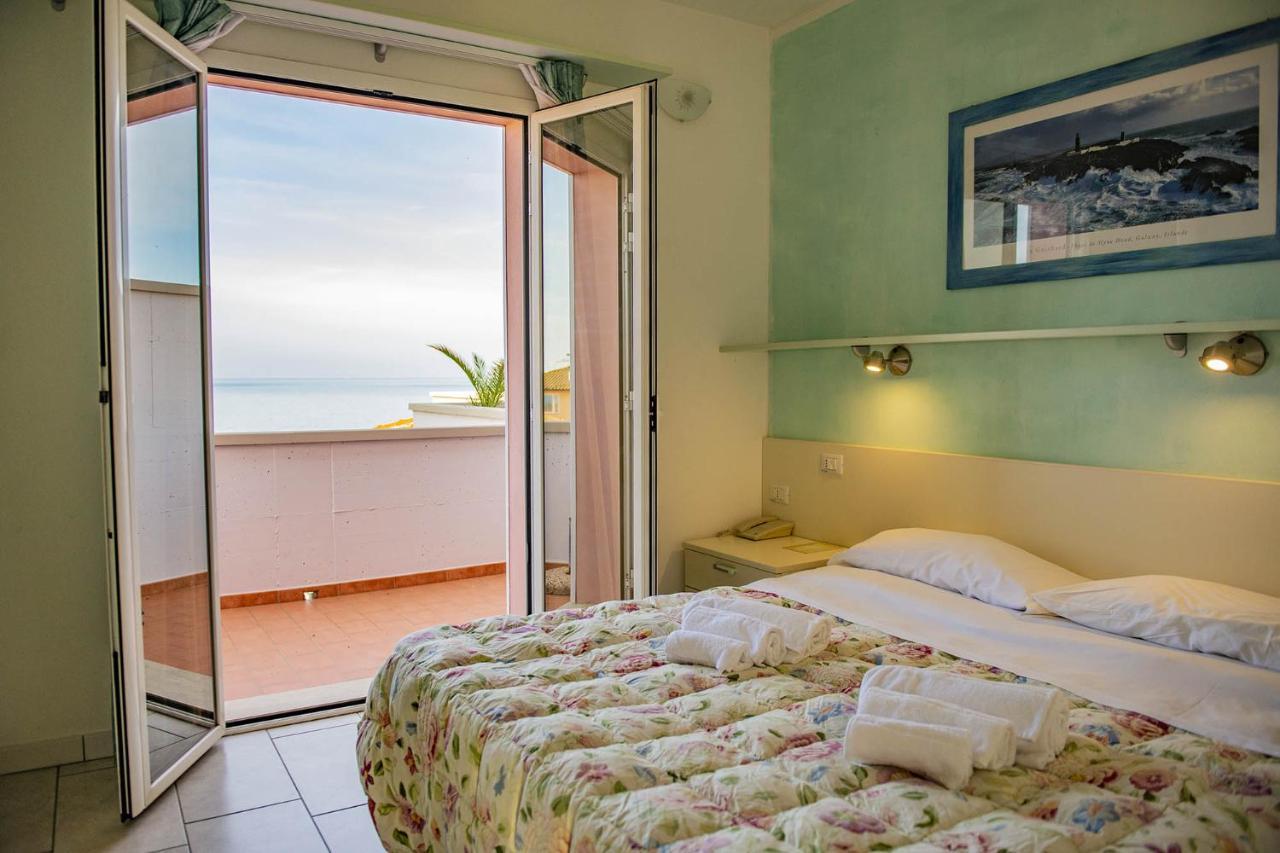 Hotel Del Sole San Vincenzo Exterior foto